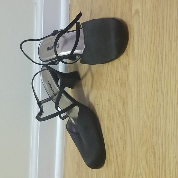 Unlisted black capped toe shoes (9) - Picture 2 of 7